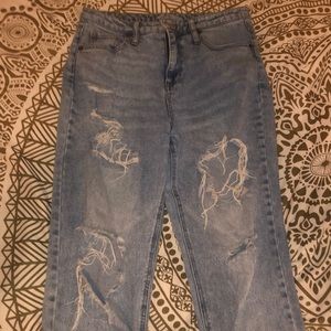 Light Washed Ripped Boyfriend Jeans